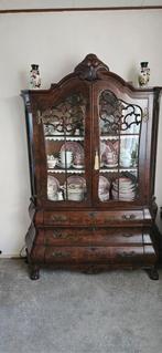 Mooie oude buffetkast notenhout, Huis en Inrichting, Kasten | Buffetkasten, Ophalen, Gebruikt, 25 tot 50 cm, 200 cm of meer