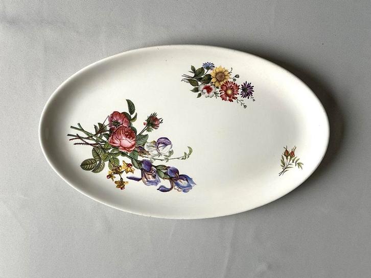 Villeroy & Boch serveerschaal Bloemendecor-Jaren 50/60, Antiek en Kunst, Antiek | Schalen, Ophalen of Verzenden