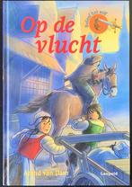 Op de Vlucht - Arend van Dam [2010, hardcover, 86blz], Non-fictie, Ophalen of Verzenden, Zo goed als nieuw, Arend van Dam