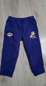 ADIDAS LA LAKERS MICKEY MOUSE BROEK MAAT 110/116, Ophalen of Verzenden, Zo goed als nieuw, Broek