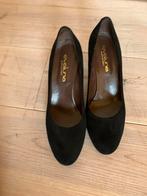Evaluna Zwarte Suède Pumps Mt 42 ZGAN, Ophalen of Verzenden, Zo goed als nieuw, Zwart, Pumps
