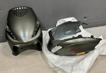 Piaggio Zip voorkap + achterkap NIEUW & ORIGINEEL MAT GROEN beschikbaar voor biedingen