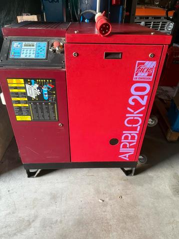 Airblok 20 compressor met 1000 liter tank. beschikbaar voor biedingen