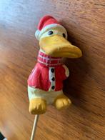 "Donald Duck" met Sjaal van 'Keramiek' op Stokje Nieuw, Ophalen of Verzenden, Overige figuren, Nieuw, Beeldje of Figuurtje