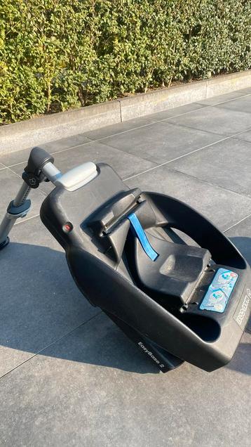Maxi cosi easy base 2 beschikbaar voor biedingen