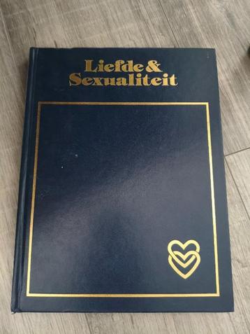 Liefde & seksualiteit hardcover boek  beschikbaar voor biedingen