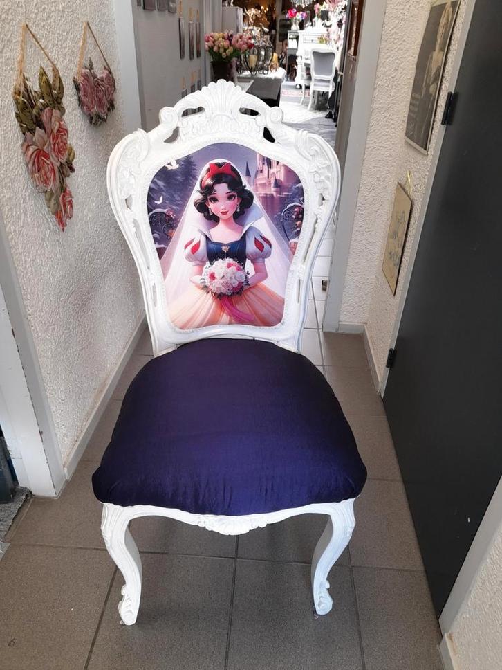 Barok stoel sneeuw witje opnieuw gestoffeerd, Kinderen en Baby's, Kinderkamer | Tafels en Stoelen, Zo goed als nieuw, Stoel(en)