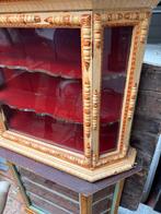 Staphorster Vitrinekastje - Charmant en Authentiek, Ophalen of Verzenden