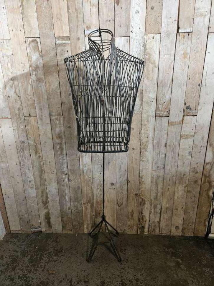 oude franse rieten paspop `WOONWINKEL RUSTIEK``, Antiek en Kunst, Curiosa en Brocante, Ophalen of Verzenden