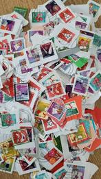 Kilowaar 500 stuks Decemberzegels 2014 op papier .  Kerst., Postzegels en Munten, Postzegels | Nederland, Ophalen of Verzenden