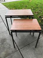 Set van 2 vintage bijzettafels nesting tables, Huis en Inrichting, Tafels | Bijzettafels, Ophalen of Verzenden, Vintage