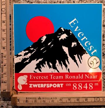 Vintage sticker mount Everest team Ronald Naar strip bever  beschikbaar voor biedingen