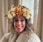 Gele bloemenband voor carnaval, Kleding | Dames, Hoeden en Petten, Ophalen of Verzenden, Zo goed als nieuw, One size fits all