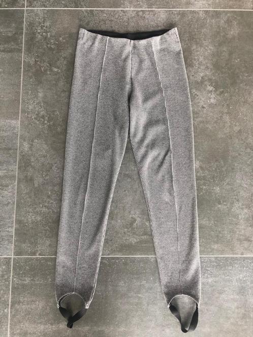Grijze broek, maat M, Kleding | Dames, Broeken en Pantalons, Gedragen, Maat 38/40 (M), Grijs, Lang, Verzenden