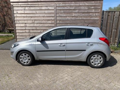 Hyundai i20 1.2I 5-DRS 2014 Zilver, kilometerstand 225184, Auto's, Hyundai, Particulier, i20, Benzine, B, Hatchback, Handgeschakeld