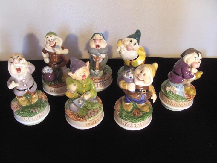 Schmid Muziekdoosjes 7 dwergen van Sneeuwwitje, Verzamelen, Disney, Zo goed als nieuw, Beeldje of Figuurtje, Sneeuwwitje of Doornroosje