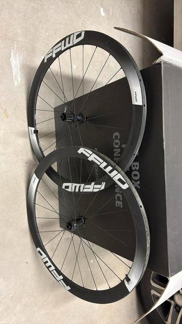 FFWD Ryot 44 tube (dt swiss 350) beschikbaar voor biedingen