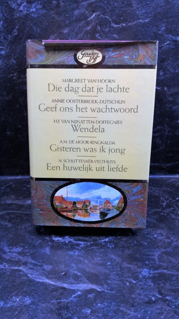Gouden vijf.  Omnibus nr:4, Boeken, Romans, Gelezen, Ophalen of Verzenden