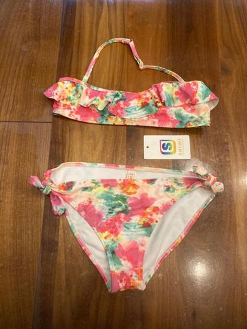 Shiwi bikini met bloem motief en halter top maat 164!