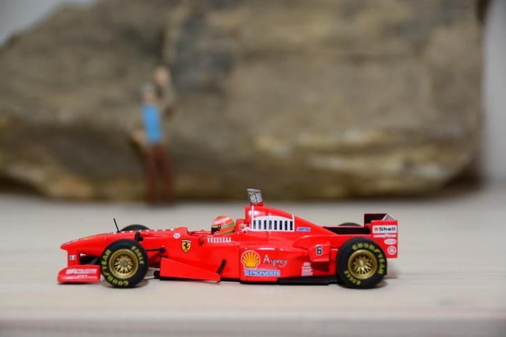 Ferrari F310 B Eddie Irvine F1 1998 #6, Hobby en Vrije tijd, Modelauto's | 1:43, Zo goed als nieuw, Auto, Overige merken, Ophalen of Verzenden