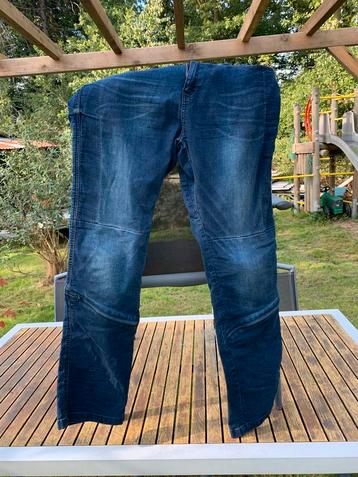 Als nieuw; Magna Motor Jeans, knieprotector beschikbaar voor biedingen