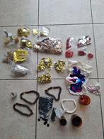 Pailletten, kraaltjes, strass en rode boa, Ophalen of Verzenden, Nieuw, Overige typen