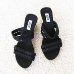 Prachtige Hot Item Schoenen (Maat 38) € 25,-, Kleding | Dames, Schoenen, Hot Item, Zwart, Overige typen, Ophalen of Verzenden