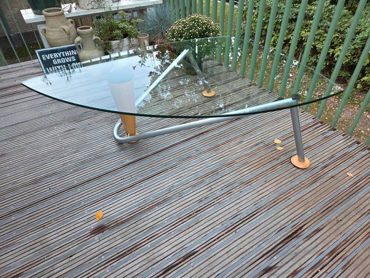 Harvink in Memphis Milano style glazen salontafel, Huis en Inrichting, Tafels | Salontafels, Minder dan 50 cm, 50 tot 100 cm, 100 tot 150 cm