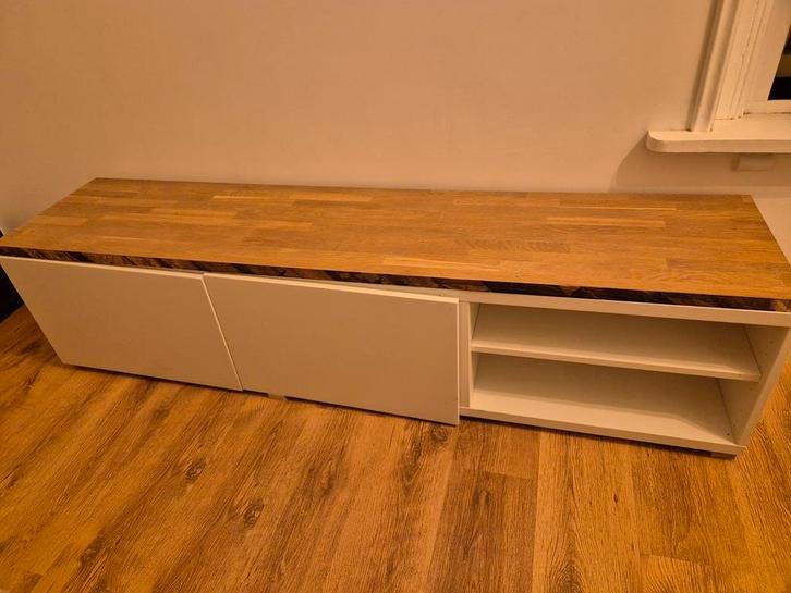 TV meubel Besta Ikea, Huis en Inrichting, Kasten | Televisiemeubels, Gebruikt, Minder dan 100 cm, 150 tot 200 cm, 25 tot 50 cm