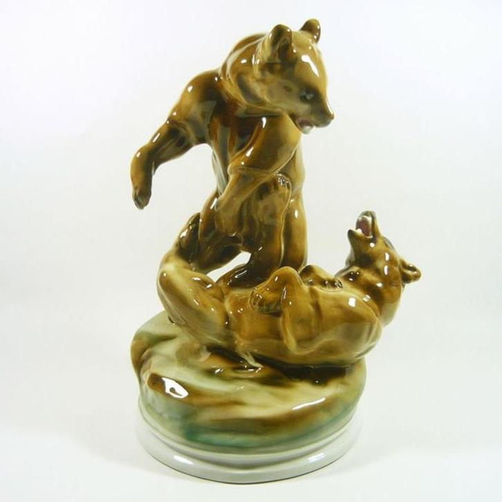 Groot porseleinen beeld, 2 spelende Beren – Zsolnay Hungary, Antiek en Kunst, Kunst | Beelden en Houtsnijwerken, Ophalen of Verzenden