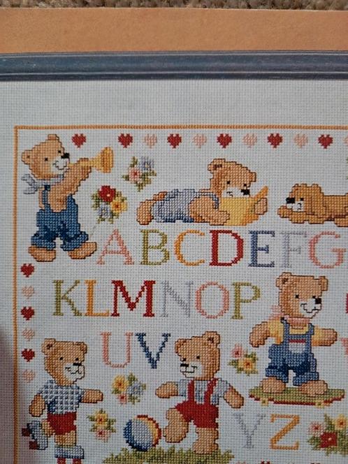 Borduurpatroon merklap met beren, uit het blad ANNA, Hobby en Vrije tijd, Borduren en Borduurmachines, Zo goed als nieuw, Patroon