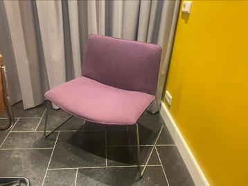 Relaxstoel fauteuil paars beschikbaar voor biedingen