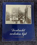 Dordrecht verleden tijd, Ophalen of Verzenden, Gelezen