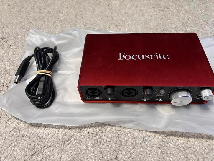 Focusrite Scarlet 2i2 2nd gen audio interface, Computers en Software, Geluidskaarten, Gebruikt, Extern, Ophalen of Verzenden