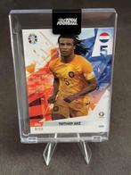 Nathan Ake Nederland Topps Total Football /99, Ophalen of Verzenden, Nieuw, Plaatje