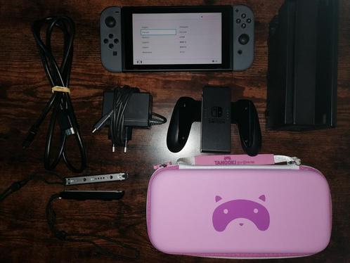 Nintendo Switch + standaard accessories, Spelcomputers en Games, Spelcomputers | Nintendo Switch, Zo goed als nieuw, Switch Original