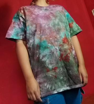 T-shirt tie dye nieuw beschikbaar voor biedingen