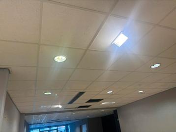 120 m2 systeemplafond met verlichting - Winkel/Kantoor beschikbaar voor biedingen