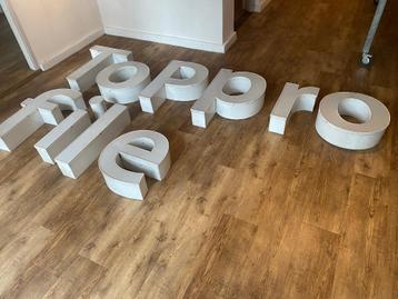 Aluminium doosletters 50-70cm hoog beschikbaar voor biedingen