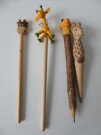 Van hout:1 pen en 3 potloden met giraffen koppen (nr 21), Verzamelen, Dierenverzamelingen, Ophalen of Verzenden, Zo goed als nieuw