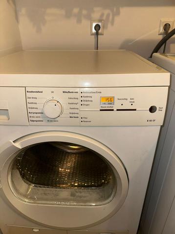Te koop Siemens wasdroger, werkt nog goed!! beschikbaar voor biedingen