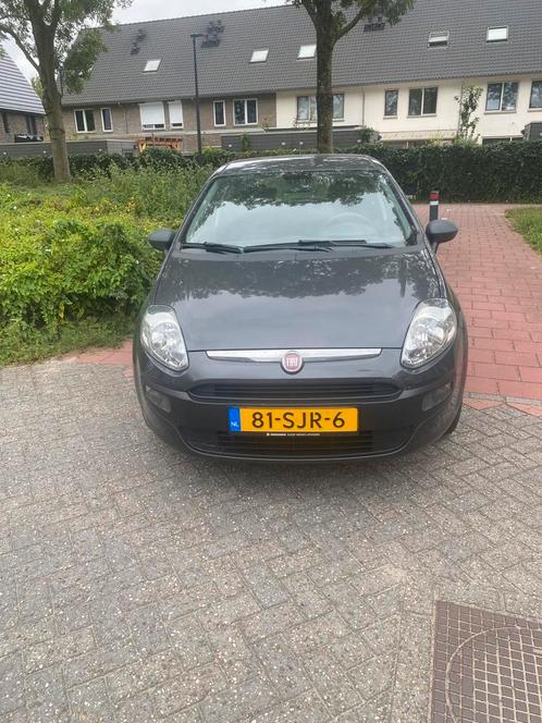 Fiat Punto 1.2 5DR 2011 Grijs, Auto's, Fiat, Particulier, Punto, Benzine, B, Hatchback, Handgeschakeld, Origineel Nederlands, Zilver of Grijs