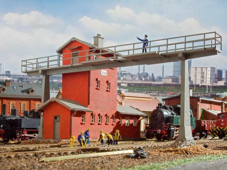 Vollmer H0 (4)5766 - Bouwpakket Brugseinhuis "Om" in ovp, Hobby en Vrije tijd, Modeltreinen | H0, Nieuw, Brug, Tunnel of Gebouw