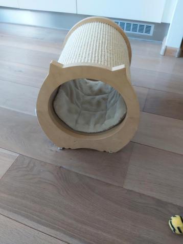 Krab meubel voor de kat. beschikbaar voor biedingen
