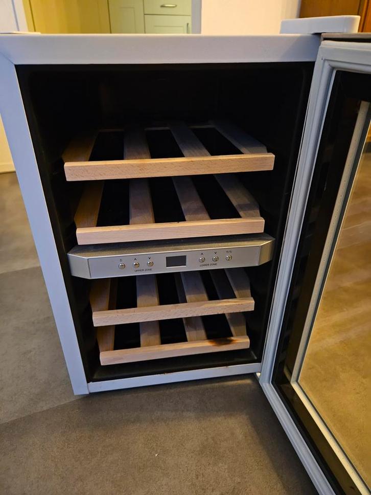 Wijnkoelkast - Perfecte temperatuur voor uw wijnen!, Witgoed en Apparatuur, Koelkasten en IJskasten, Gebruikt, Zonder vriesvak