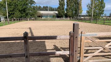 Plekje vrij aan huis beschikbaar voor biedingen