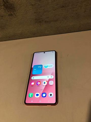 Samsung Galaxy z flip 7 Rood beschikbaar voor biedingen