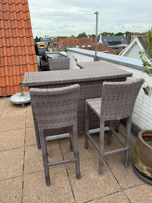 Stijlvolle kunststof buitenbar met 3 bijpassende krukken, Huis en Inrichting, Barren, Gebruikt, Ophalen