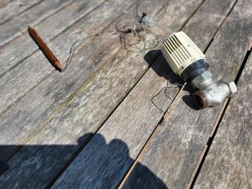 Thermostaat met sensor beschikbaar voor biedingen