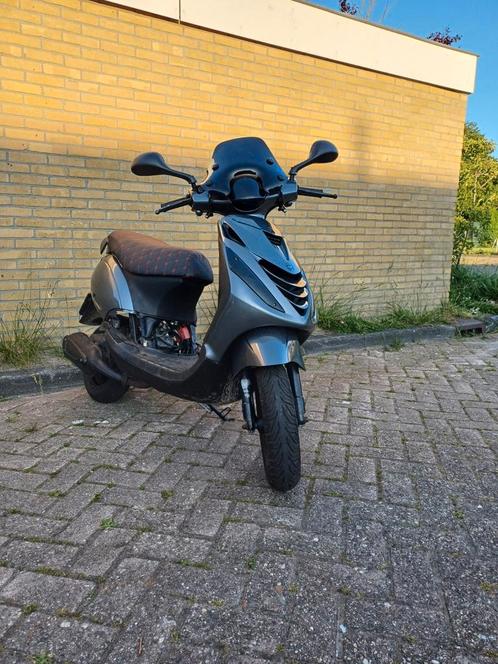 Piaggio zip 172cc brom 2014 125cc malossi 2t, Fietsen en Brommers, Scooters | Piaggio, Zo goed als nieuw, Zip, Maximaal 45 km/u